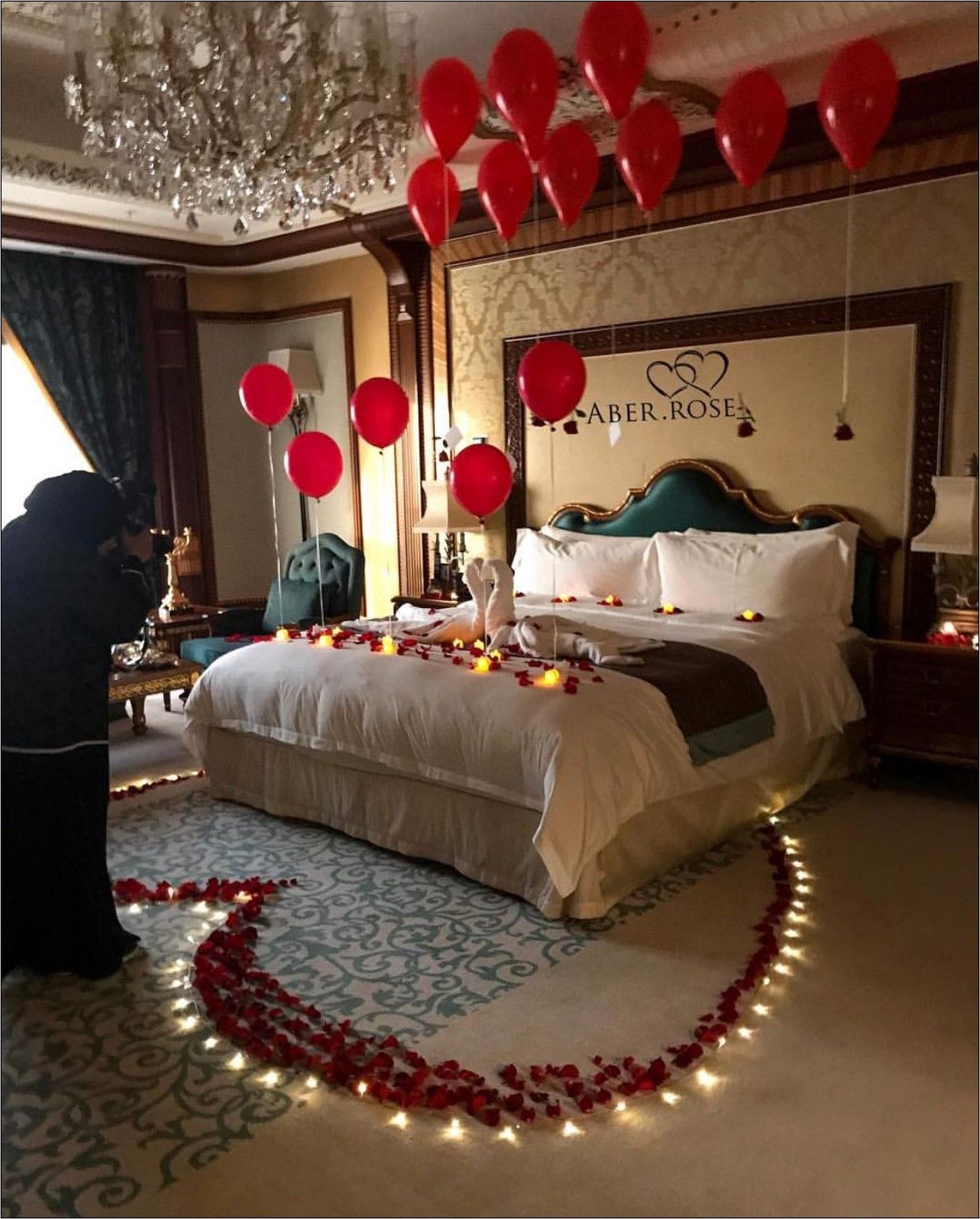 Featured image of post Anniversary Romantic Room Setup For Him